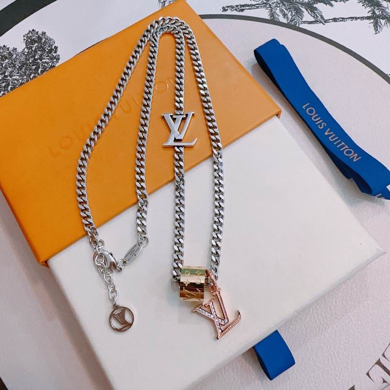 LV Necklace 12yxx232 (4)