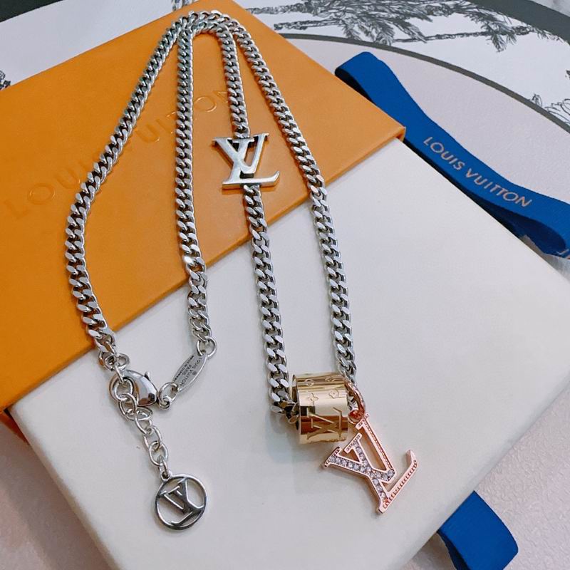 LV Necklace 12yxx232 (6)