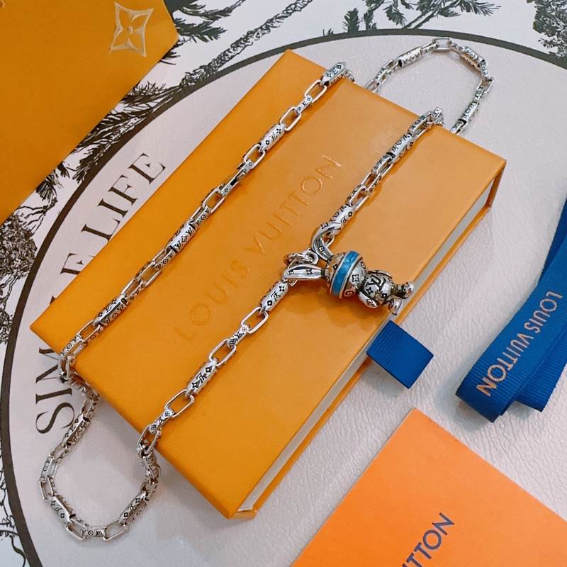 LV Necklace 12yxx237 (4)
