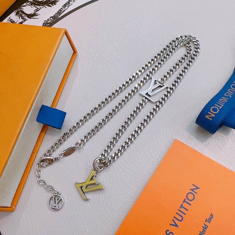 LV Necklace 12yxx239 (1)