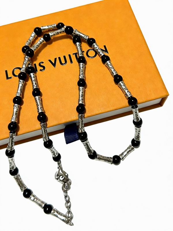 LV Necklace 12yxx249 (4)