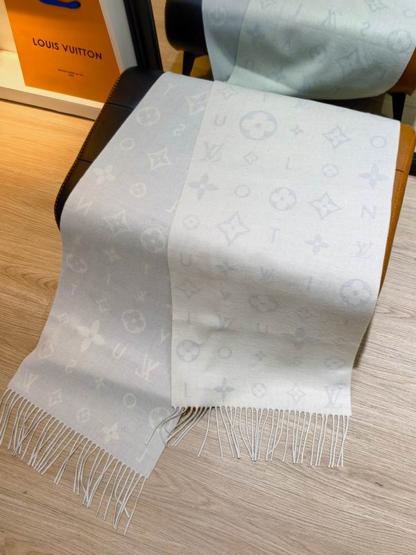 LV Scarf 40X220cm 100%羊绒 E04 (30)