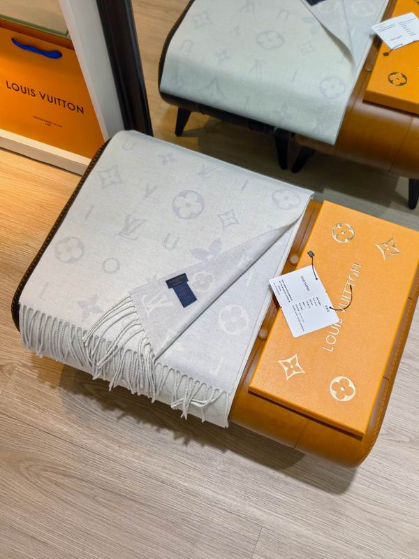 LV Scarf 40X220cm 100%羊绒 E04 (31)