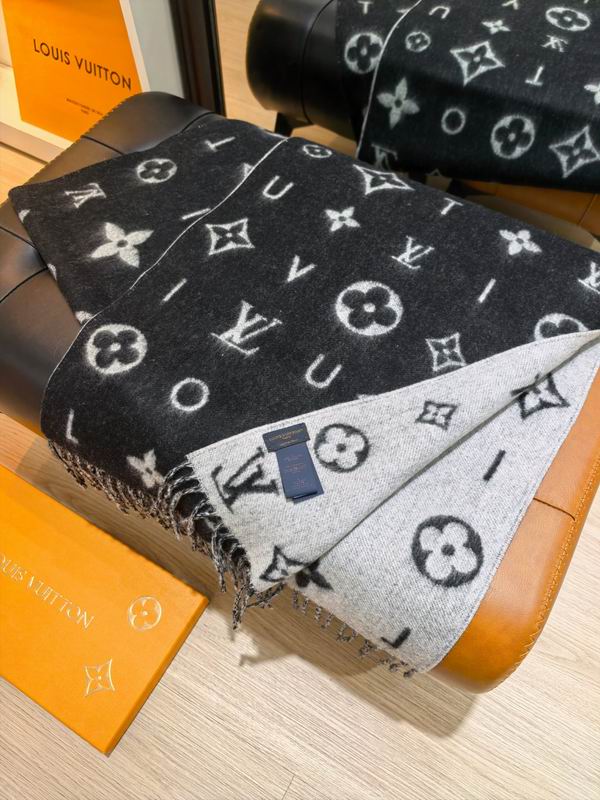LV Scarf 40X220cm 100%羊绒 E04 (39)