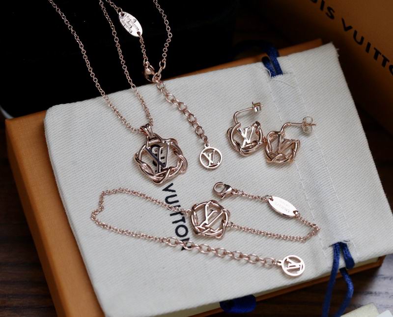 LV Suits 01yxx18 (5)