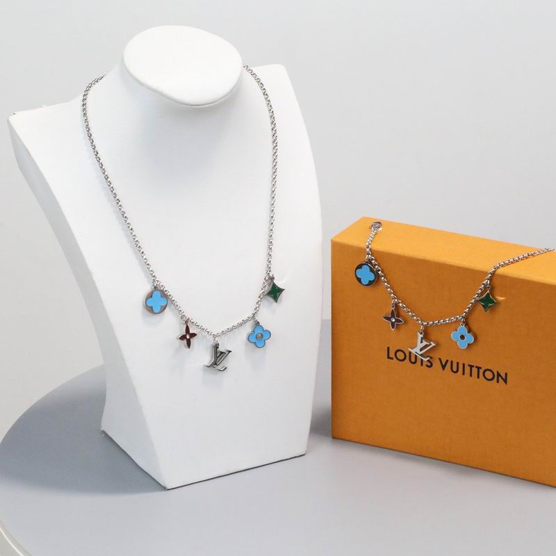 LV Suits 01yxx20 (8)