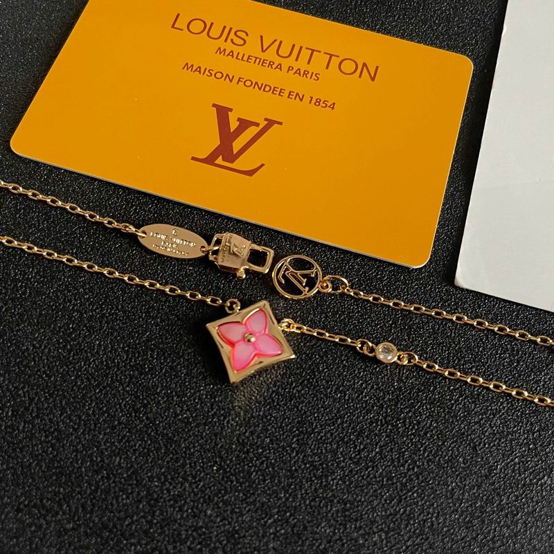 LV Suits 01yxx22 (28)