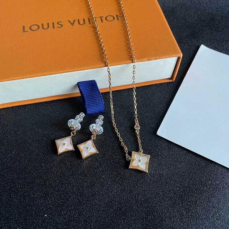 LV Suits 01yxx22 (3)