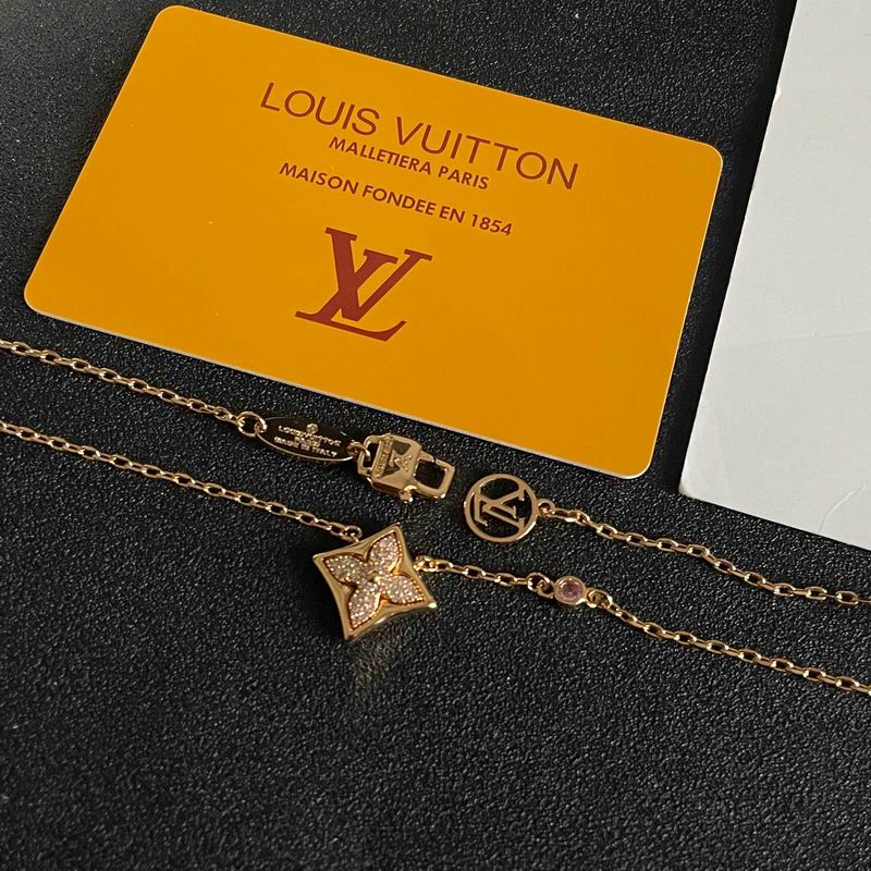 LV Suits 01yxx22 (31)