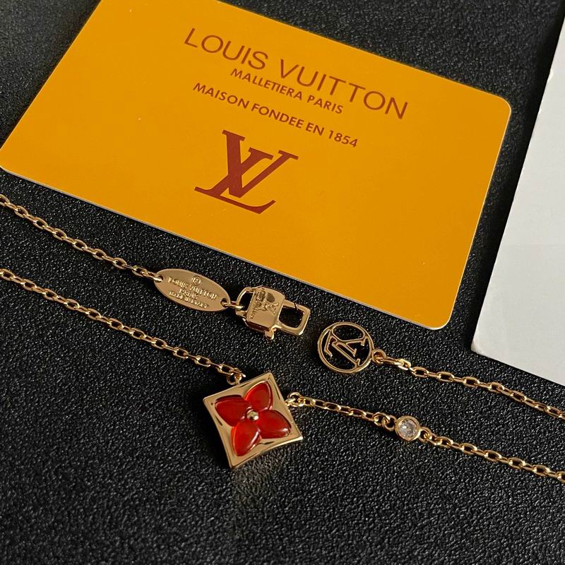 LV Suits 01yxx22 (33)