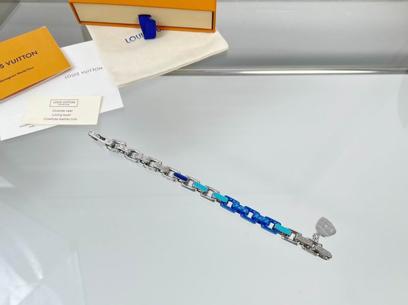 LV Suits 01yxx24 (12)