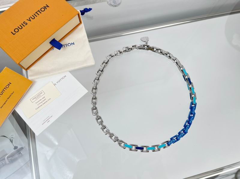 LV Suits 01yxx24 (2)