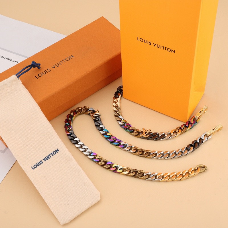 LV Suits 01yxx26 (4)