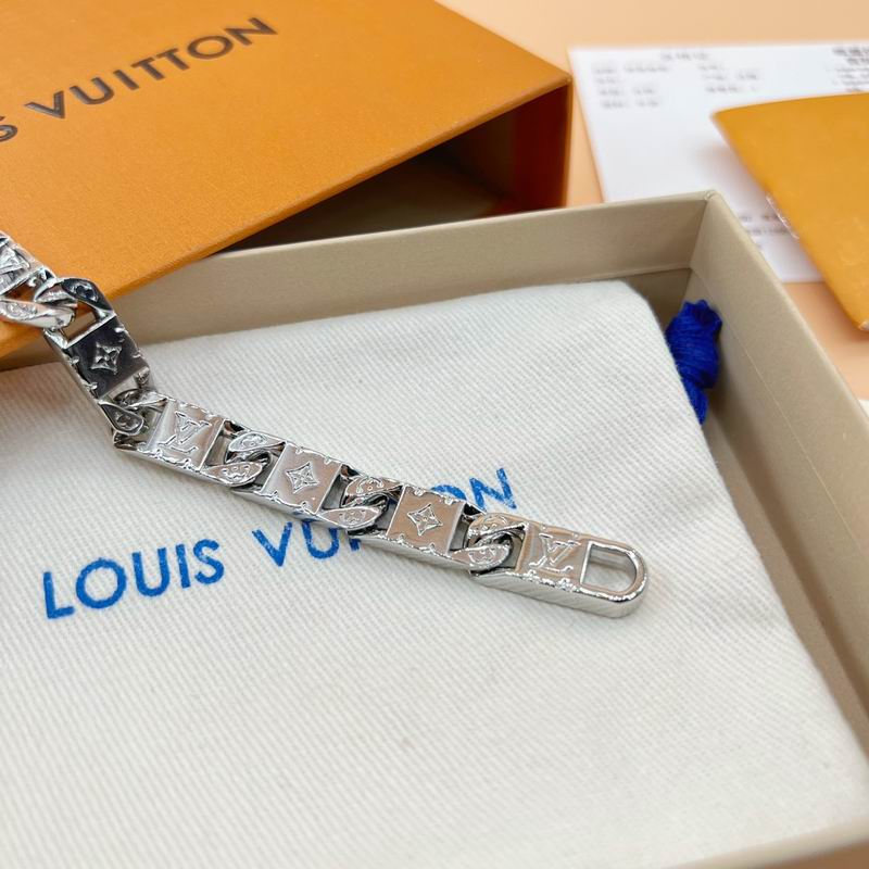 LV Suits 01yxx27 (5)