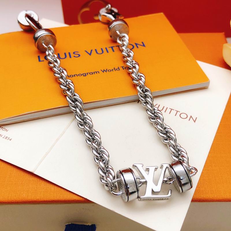 LV Suits 01yxx28 (12)