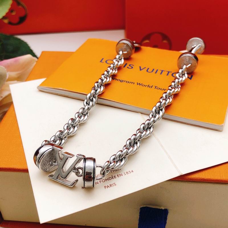 LV Suits 01yxx28 (14)