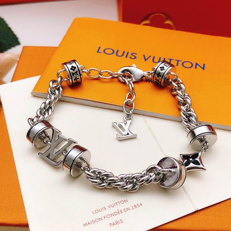 LV Suits 01yxx28 (6)