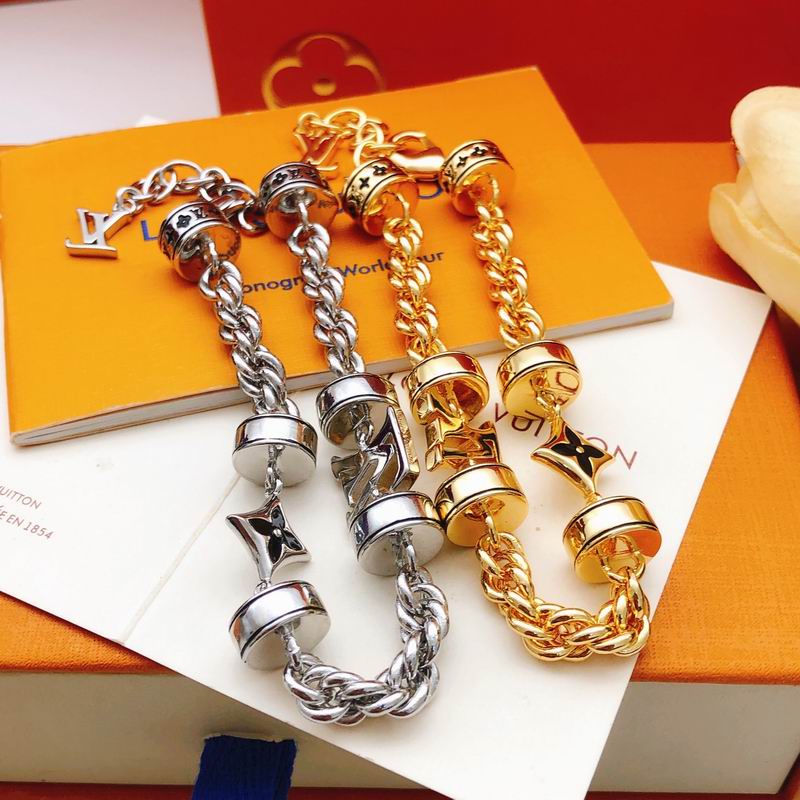 LV Suits 01yxx28 (7)