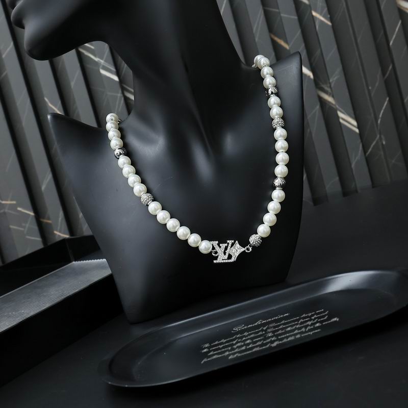 LV Suits 11yxx03 (2)