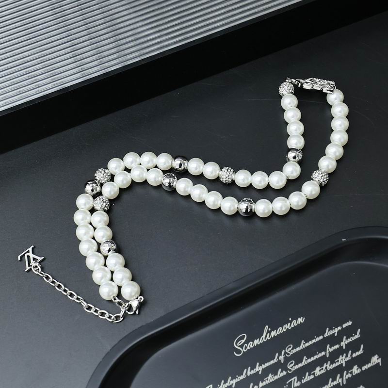 LV Suits 11yxx03 (4)