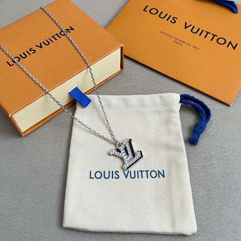 LV Suits 11yxx04 (16)