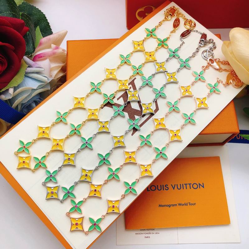 LV Suits 11yxx05 (1)