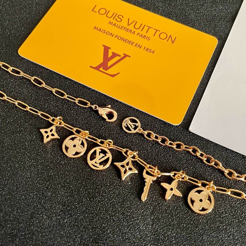 LV Suits 11yxx06 (15)