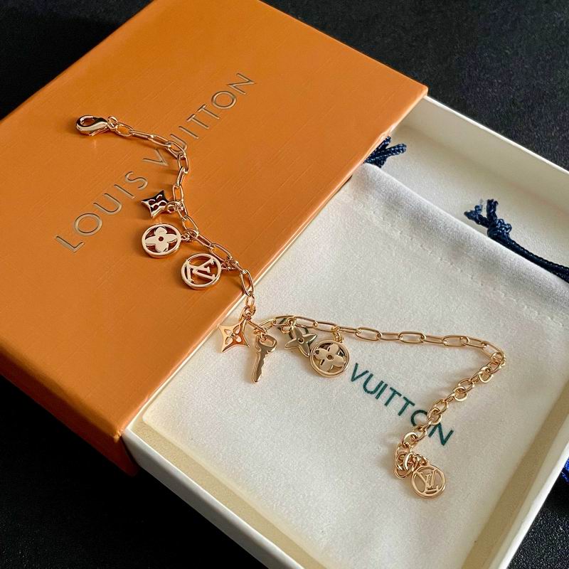 LV Suits 11yxx06 (9)