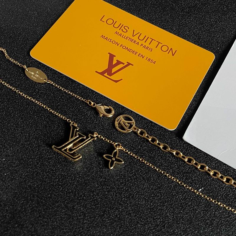 LV Suits 11yxx09 (11)