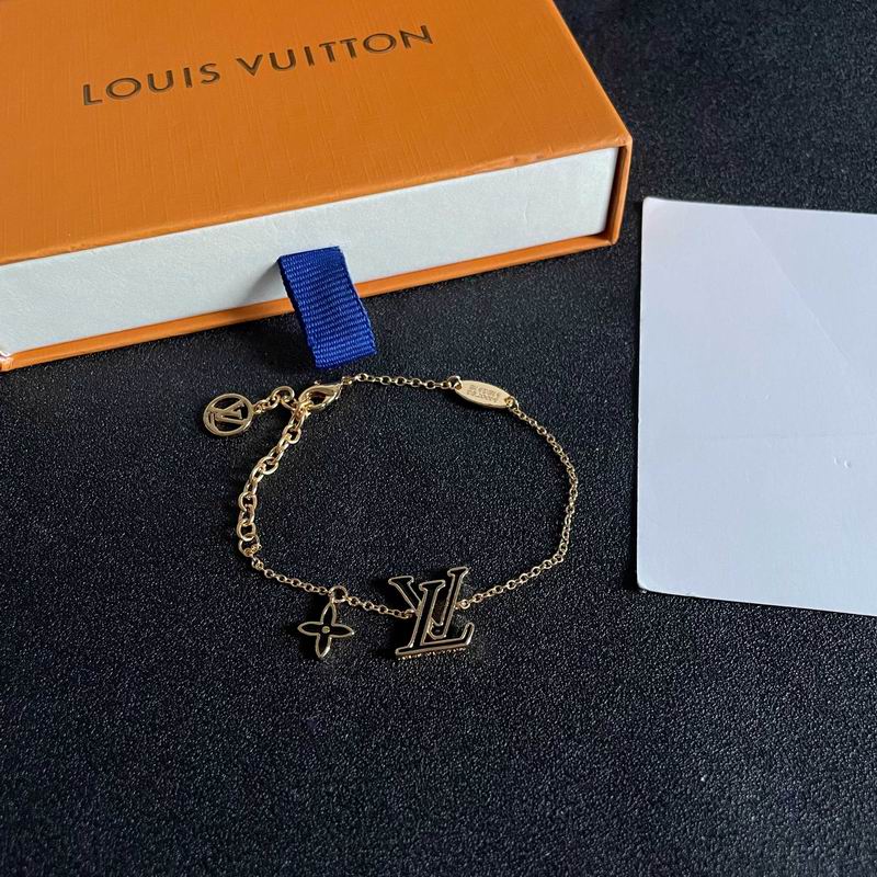 LV Suits 11yxx09 (6)