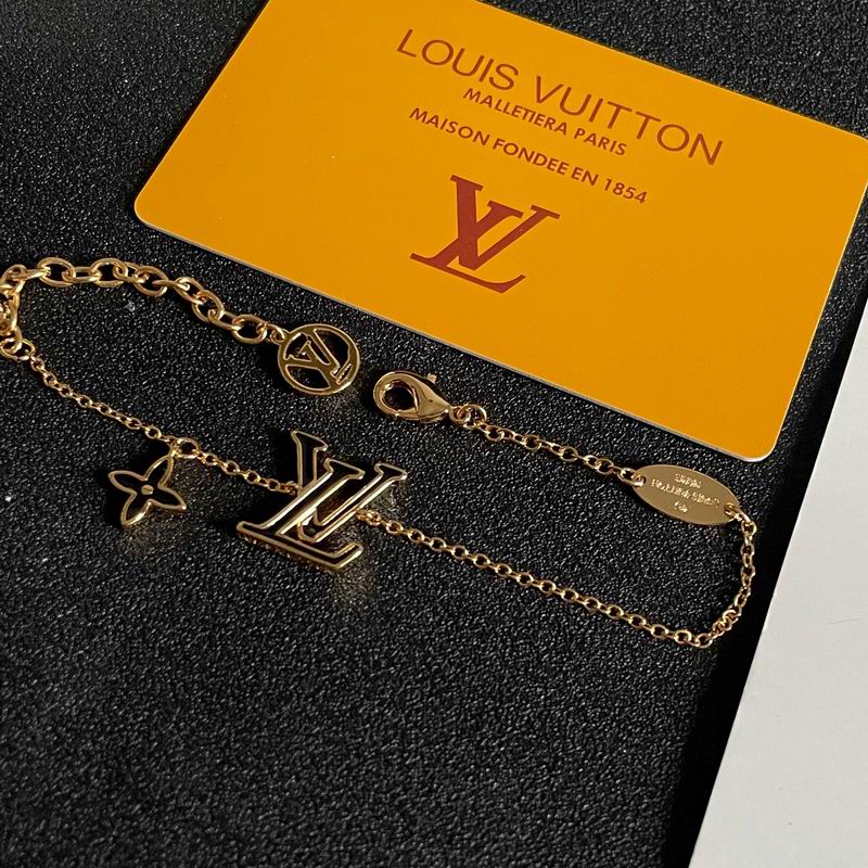 LV Suits 11yxx09 (8)