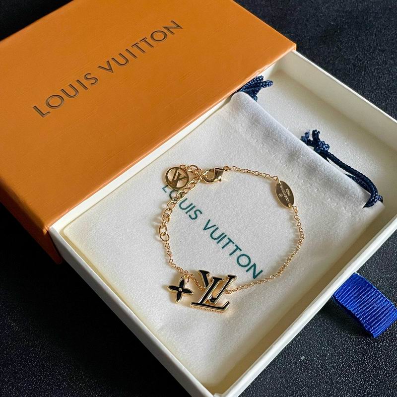 LV Suits 11yxx09 (9)