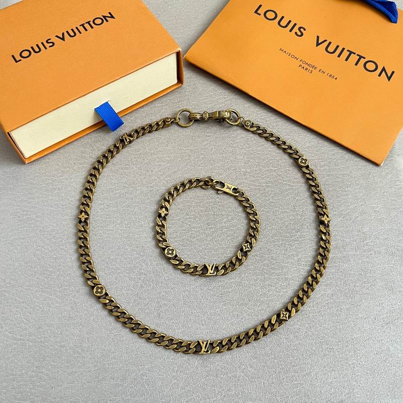 LV Suits 12yxx10 (2)