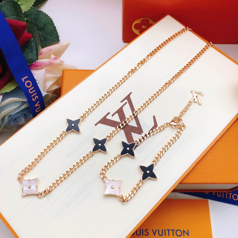 LV Suits 12yxx11 (3)