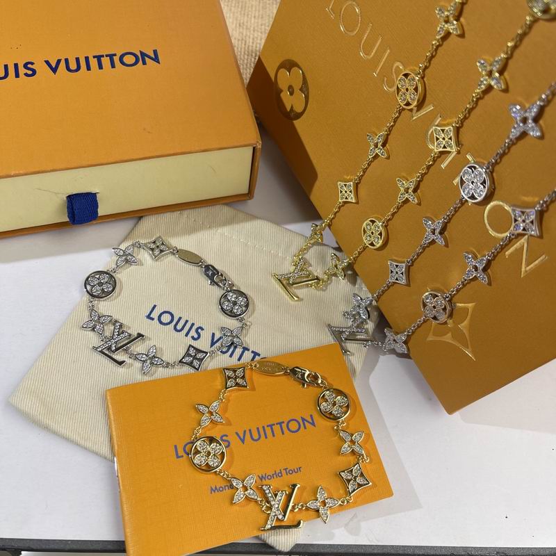 LV Suits 12yxx12 (2)