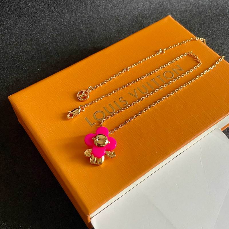 LV Suits 12yxx15 (2)