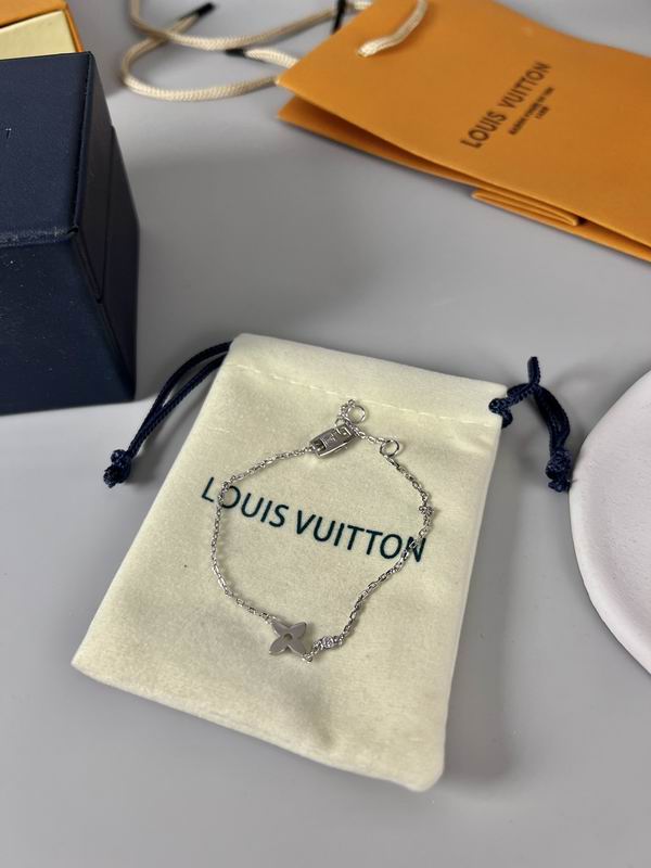 LV Suits 12yxx16 (5)