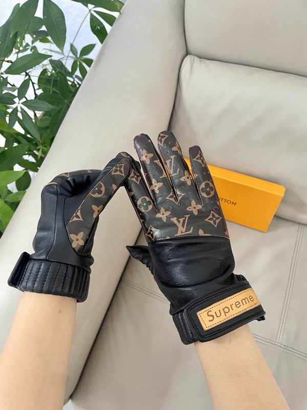 LV X Supreme Gloves L XL 70 (1)