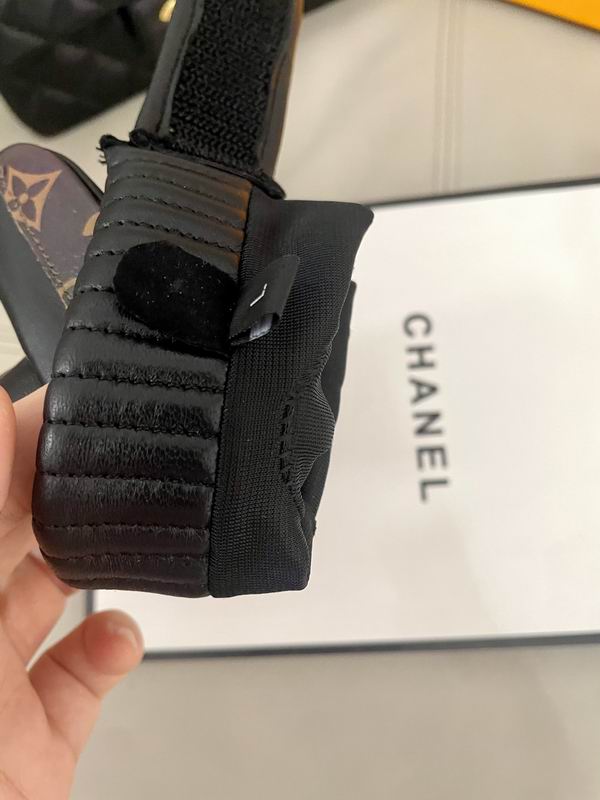 LV X Supreme Gloves L XL 70 (7)