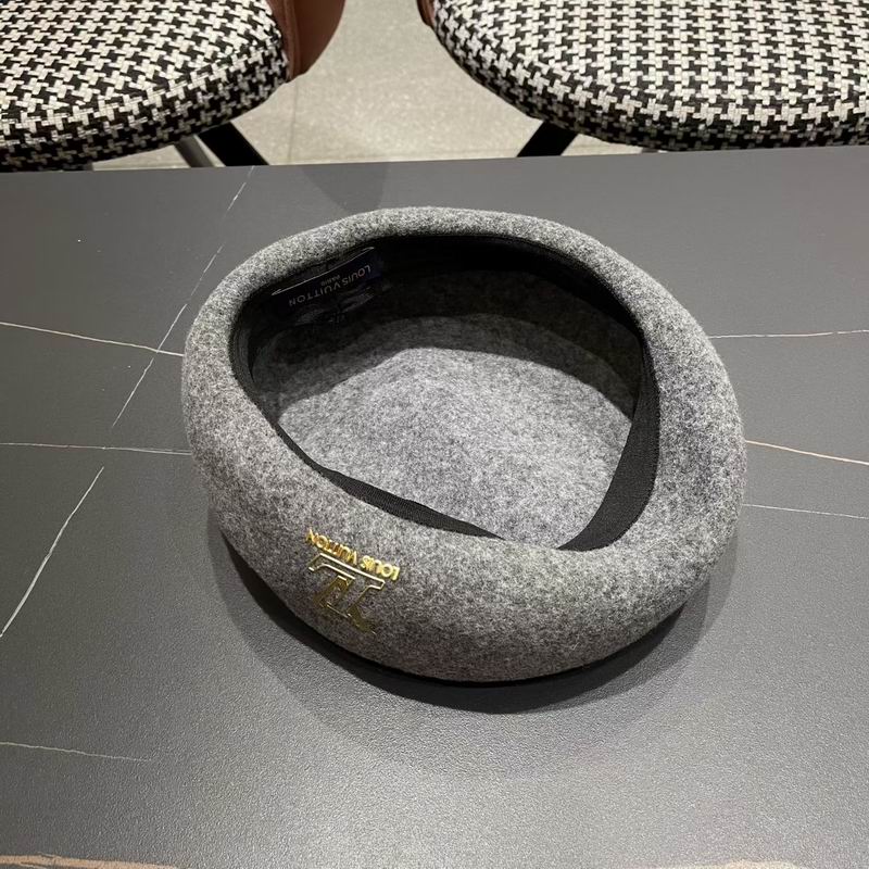 LV beret (11)