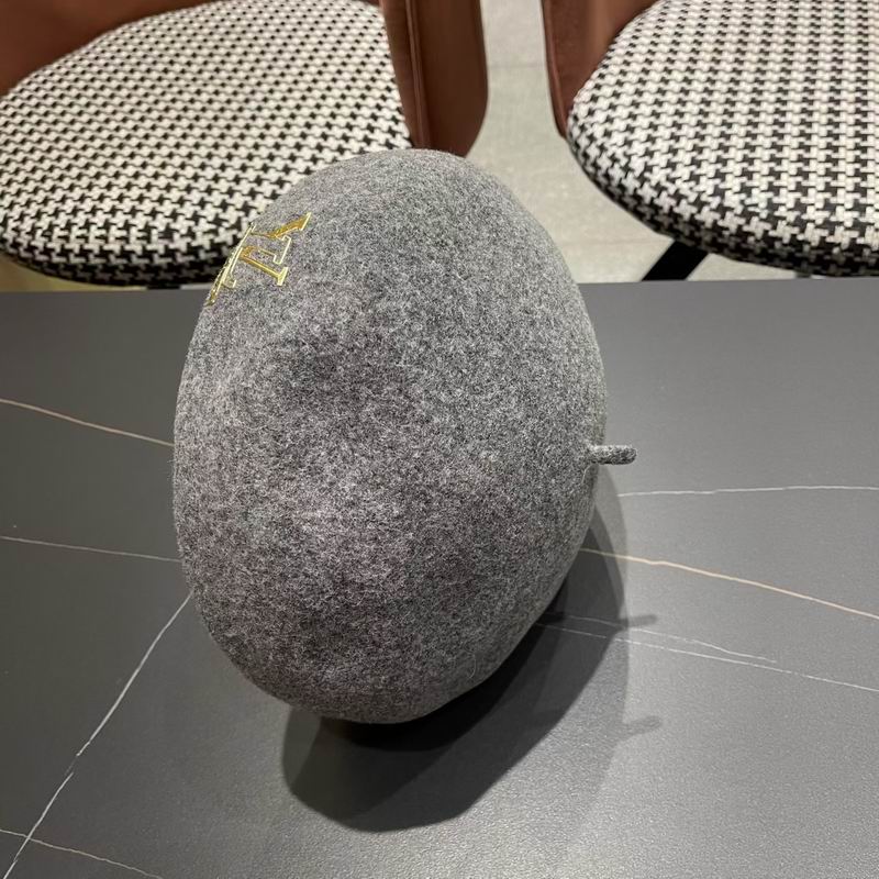 LV beret (12)