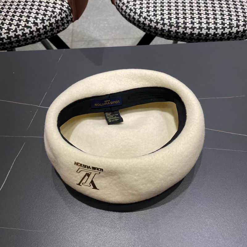 LV beret (21)
