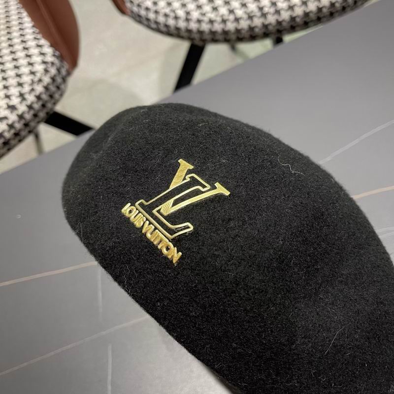 LV beret (3)