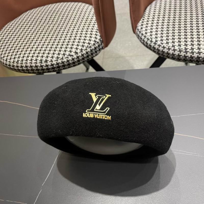 LV beret (4)