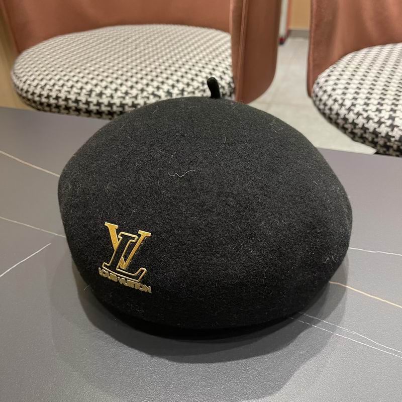LV beret (8)