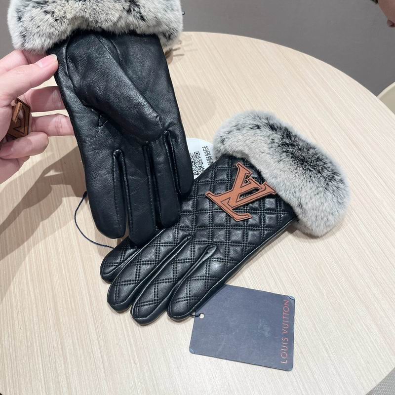 LV gloves 45 (2)