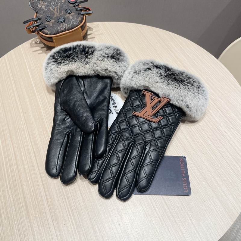 LV gloves 45 (4)