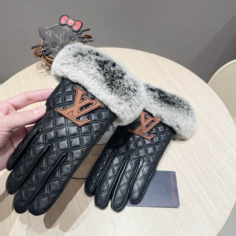 LV gloves 45 (6)