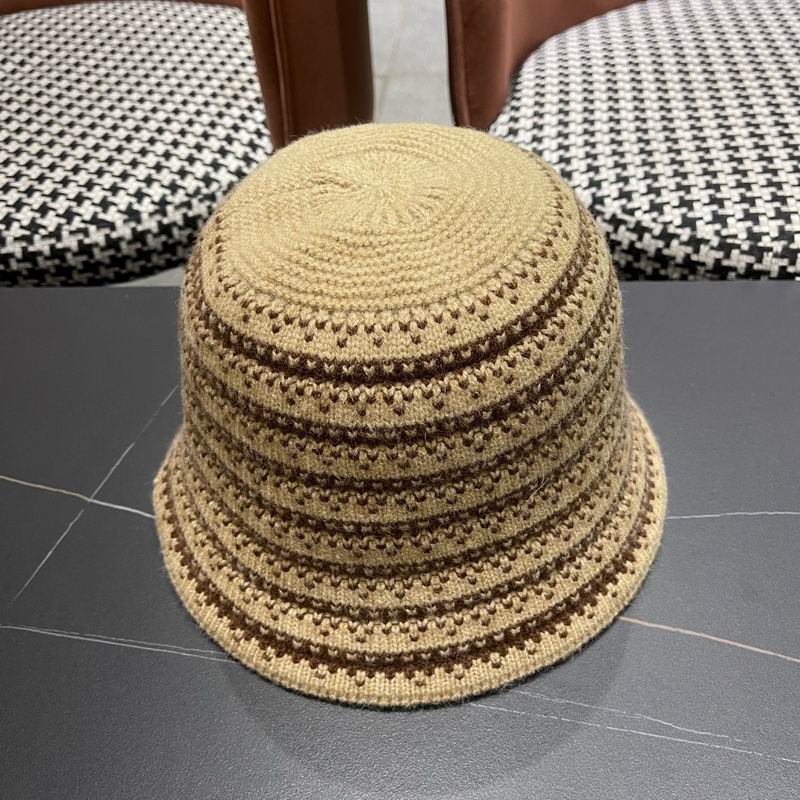 LV hat (1026)