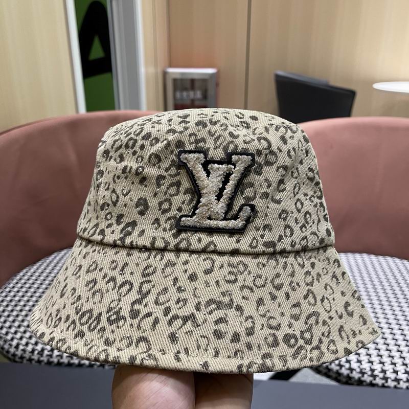 LV hat (1102)